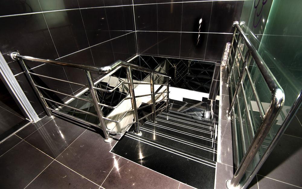 Bravo Royal Hotel Suites Kuwait City Eksteriør bilde