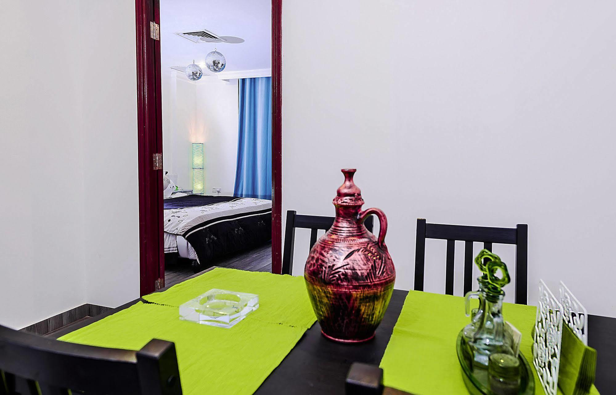 Bravo Royal Hotel Suites Kuwait City Eksteriør bilde