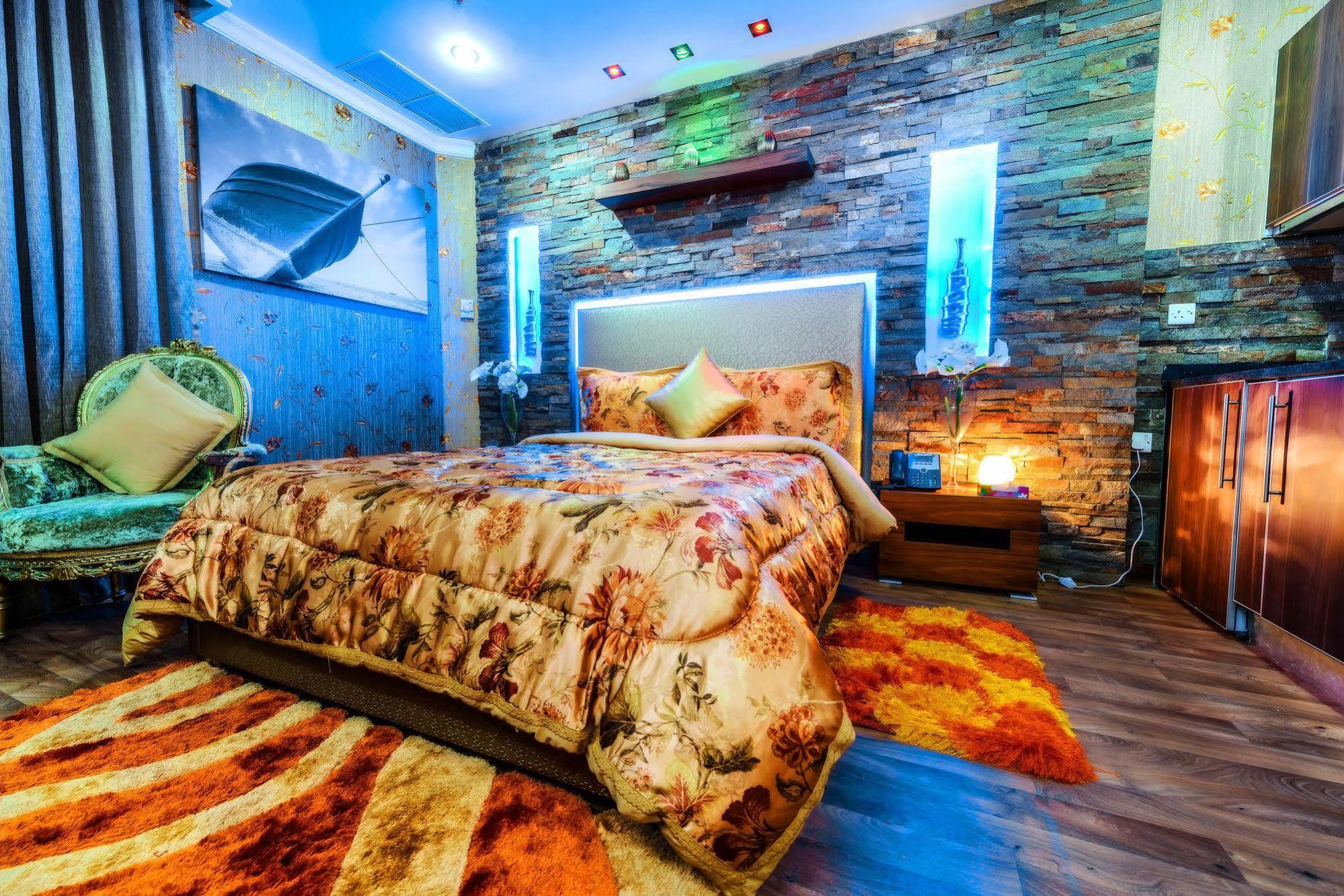 Bravo Royal Hotel Suites Kuwait City Eksteriør bilde