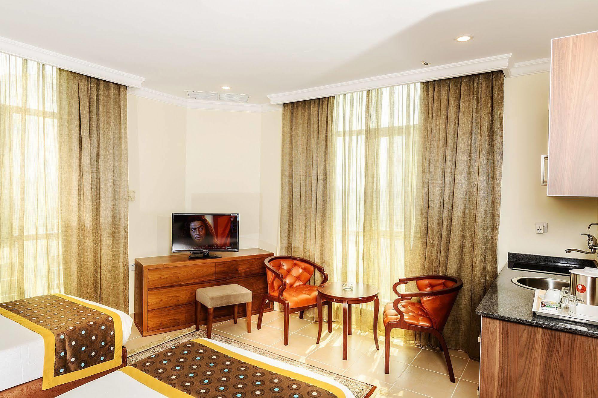 Bravo Royal Hotel Suites Kuwait City Eksteriør bilde